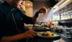 tips-merekrut-cook-helper-berpengalaman